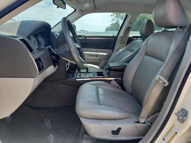 Photo 7 from auction – 2010 CHRYSLER 300 TOURIN with VIN 2C3CA5CV8AH160837