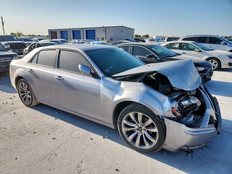 Photo 4 from auction – 2014 CHRYSLER 300 S with VIN 2C3CCABG6EH373197