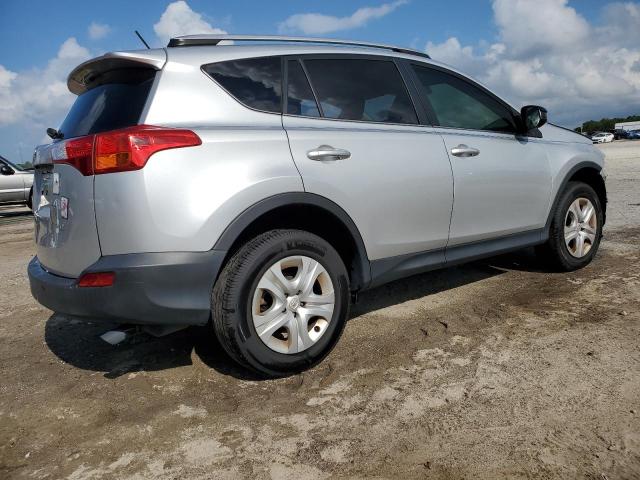 Photo 3 from auction – 2015 TOYOTA RAV4 LE with VIN JTMZFREV8FD071964