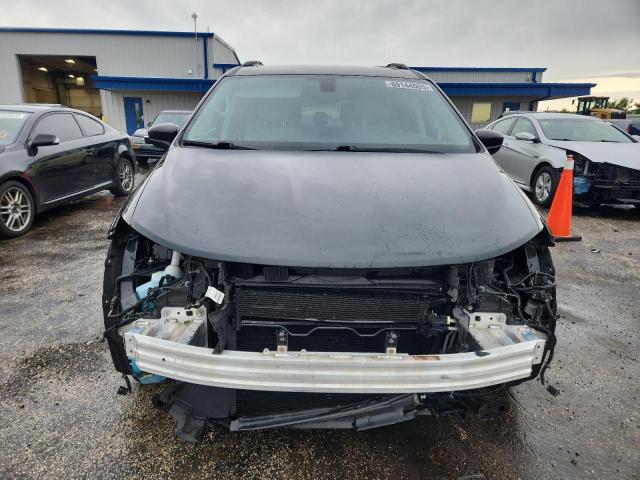 Photo 5 from auction – 2017 CHRYSLER PACIFICA TOURING L with VIN 2C4RC1BG1HR503312