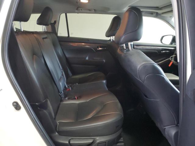 Photo 11 from auction – 2020 TOYOTA HIGHLANDER with VIN 5TDDZRBH6LS008586