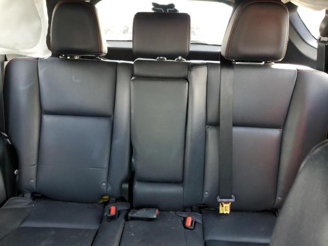 Photo 10 from auction – 2018 TOYOTA RAV4 SE with VIN 2T3JFREV2JW801330