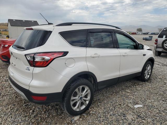 Photo 3 from auction – 2017 FORD ESCAPE SE with VIN 1FMCU9G95HUE62208