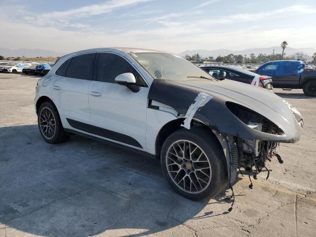 Photo 4 from auction – 2016 PORSCHE MACAN S with VIN WP1AB2A50GLB40142