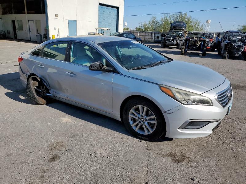 Photo 4 from auction – 2017 HYUNDAI SONATA SE with VIN 5NPE24AF1HH466786