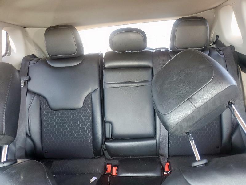 Photo 10 from auction – 2019 JEEP COMPASS LATITUDE with VIN 3C4NJDBB5KT697664