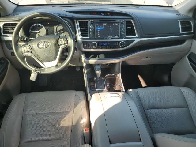 Photo 8 from auction – 2017 TOYOTA HIGHLANDER LIMITED with VIN 5TDYZRFH4HS223371