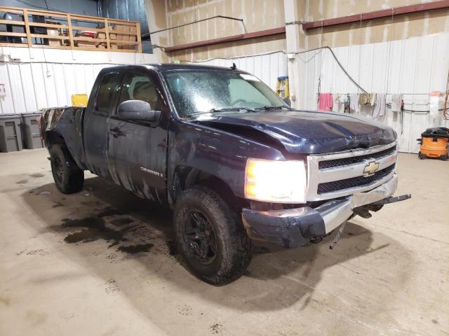 Photo 4 from auction – 2007 CHEVROLET SILVERADO K1500 with VIN 1GCEK19J07Z628017