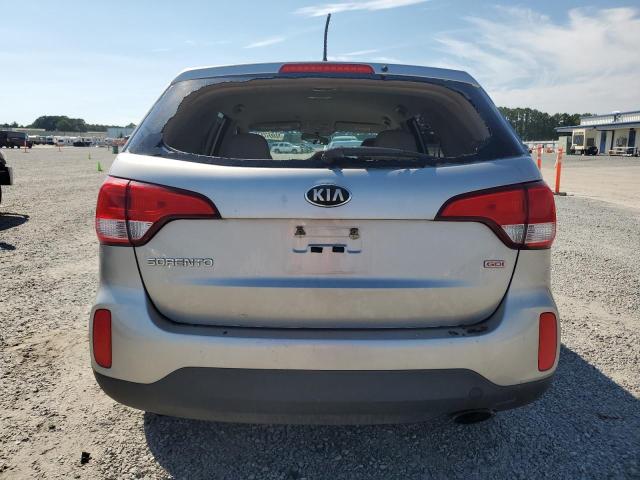 Photo 6 from auction – 2015 KIA SORENTO LX with VIN 5XYKT3A67FG623283
