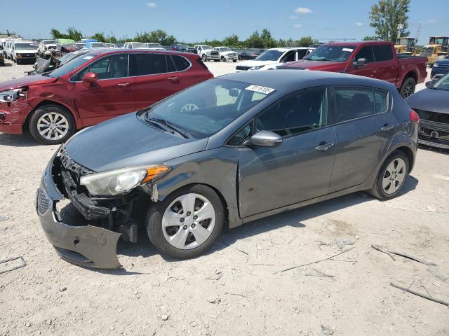 KIA FORTE LX 2016 with VIN KNAFK5A85G5620861 - Photo from auction