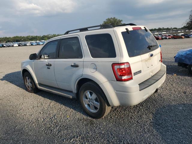 Photo 2 from auction – 2011 FORD ESCAPE with VIN 1FMCU0DG0BKA37545
