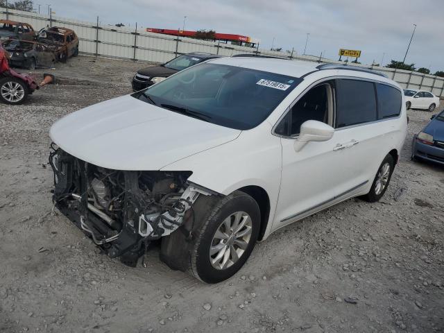 CHRYSLER PACIFICA T 2018 مع رقم تعريف المركبة 2C4RC1BG0JR269380 - صورة من المزاد