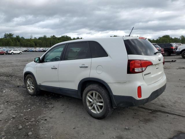 Photo 2 from auction – 2015 KIA SORENTO LX with VIN 5XYKTCA65FG637702