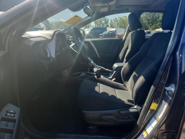 Photo 7 from auction – 2017 TOYOTA RAV4 XLE with VIN JTMRFREV5HJ715165