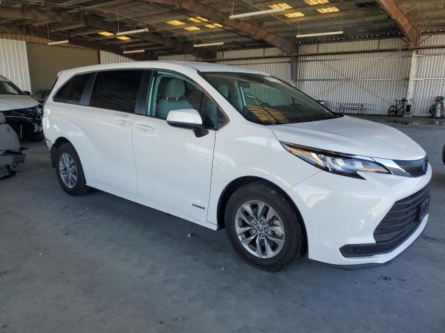 Photo 4 from auction – 2021 TOYOTA SIENNA LE with VIN 5TDKRKEC1MS035811