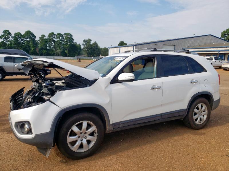 KIA SORENTO LX 2013 with VIN 5XYKT3A65DG424519 - Photo from auction