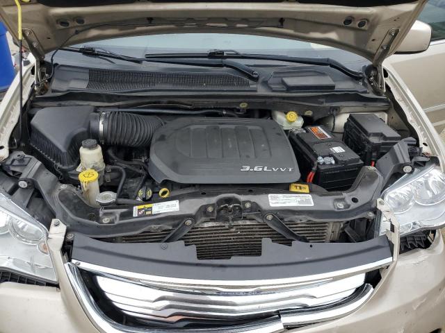 Photo 12 from auction – 2016 CHRYSLER TOWN & COU with VIN 2C4RC1BG2GR268692