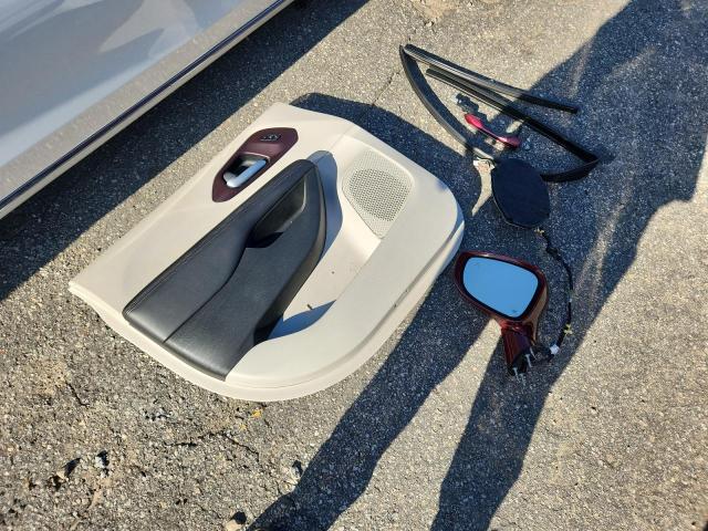 Photo 13 from auction – 2018 CHRYSLER PACIFICA L with VIN 2C4RC1GG8JR358087