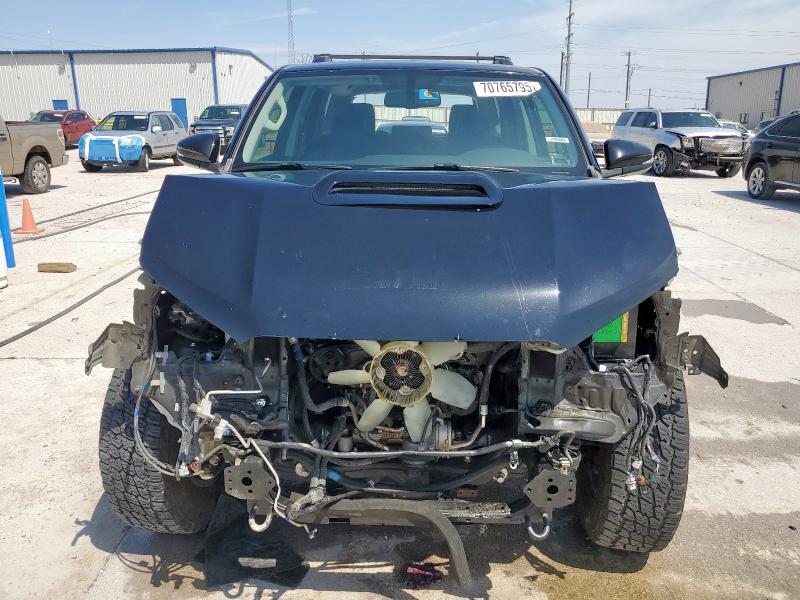 Photo 5 from auction – 2019 TOYOTA 4RUNNER SR with VIN JTEBU5JR9K5678836