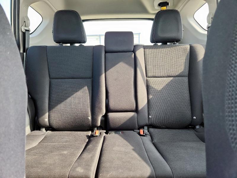 Photo 10 from auction – 2017 TOYOTA RAV4 XLE with VIN 2T3WFREV7HW377336