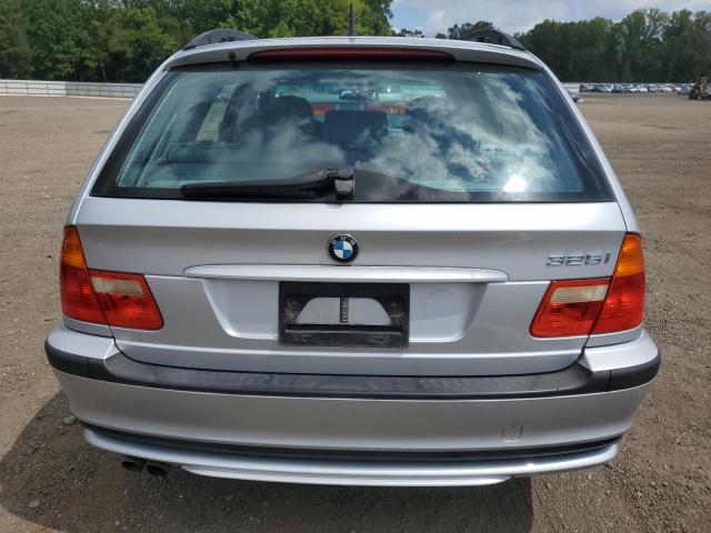Photo 6 from auction – 2003 BMW 325 IT with VIN WBAEN334X3EZ15448