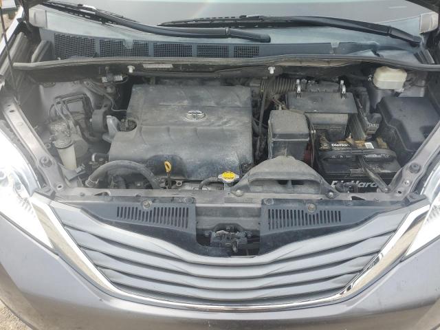 Photo 12 from auction – 2013 TOYOTA SIENNA XLE with VIN 5TDYK3DC2DS370341