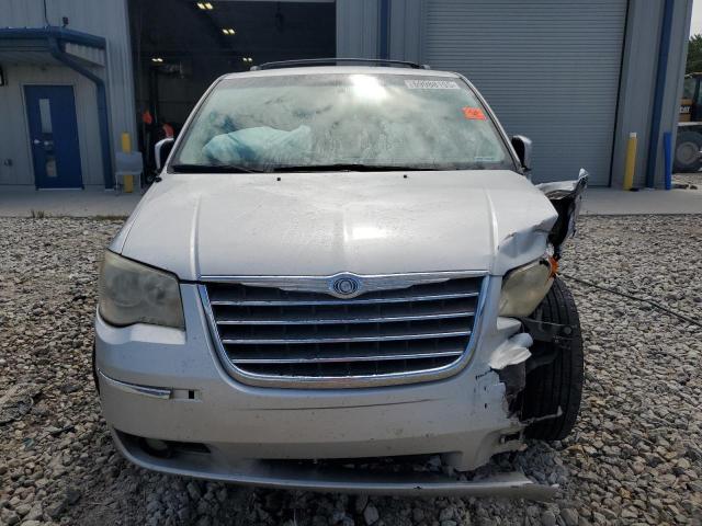 Photo 5 from auction – 2010 CHRYSLER TOWN & COU with VIN 2A4RR5D10AR279710