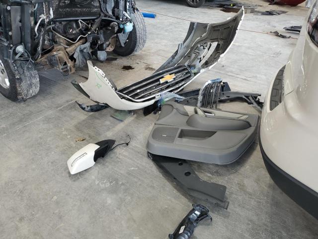 Photo 13 from auction – 2015 CHEVROLET TRAVERSE L with VIN 1GNKVHKD7FJ149475