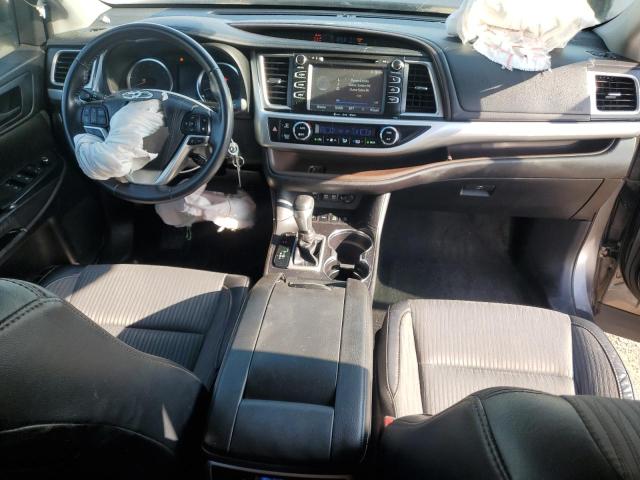 Photo 8 from auction – 2018 TOYOTA HIGHLANDER with VIN 5TDBZRFH1JS905264