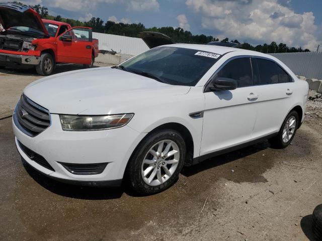 FORD TAURUS SE 2013 with VIN 1FAHP2D8XDG152686 - Photo from auction