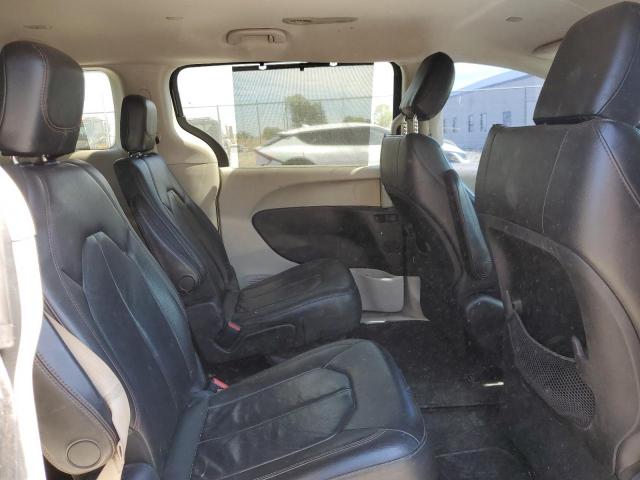 Photo 11 from auction – 2017 CHRYSLER PACIFICA T with VIN 2C4RC1BG7HR576555