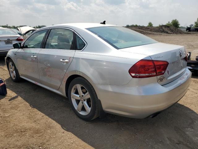 Photo 2 from auction – 2015 VOLKSWAGEN PASSAT S with VIN 1VWAT7A33FC094831