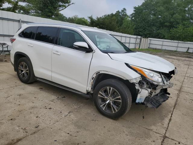 Photo 4 from auction – 2016 TOYOTA HIGHLANDER with VIN 5TDJKRFH4GS243883