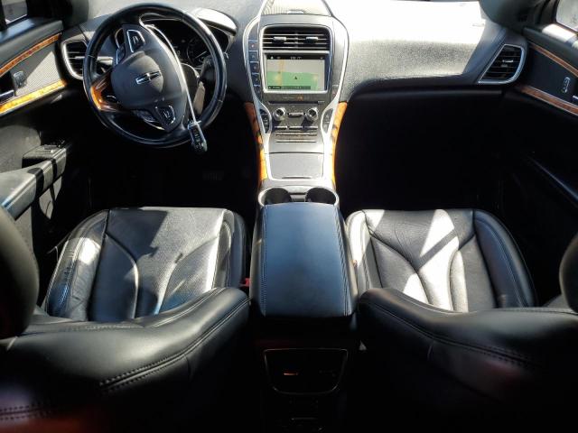 Photo 8 from auction – 2017 LINCOLN TOWNHOUSE MKX with VIN 2LMPJ8LR8HBL53262