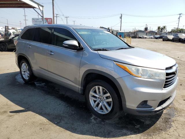 Photo 4 from auction – 2016 TOYOTA HIGHLANDER with VIN 5TDZKRFH3GS184845