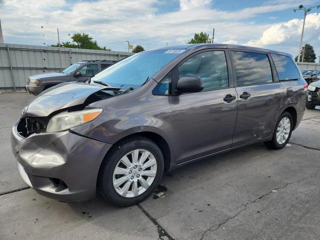 TOYOTA SIENNA BAS 2012 with VIN 5TDKA3DCXCS012945 - Photo from auction