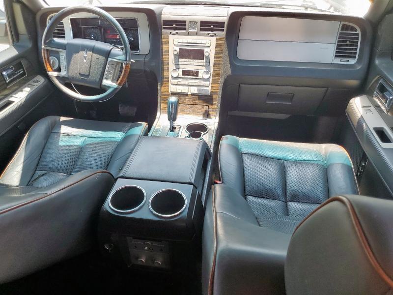 Photo 8 from auction – 2007 LINCOLN NAVIGATOR with VIN 5LMFL27527LJ09561