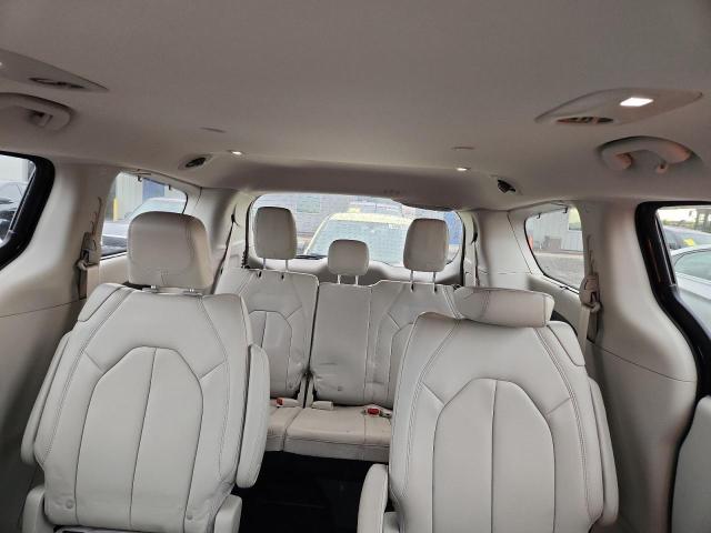 Photo 10 from auction – 2017 CHRYSLER PACIFICA TOURING L with VIN 2C4RC1BG1HR503312