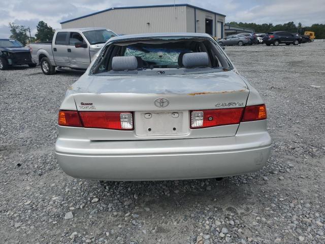 Photo 6 from auction – 2000 TOYOTA CAMRY CE with VIN 4T1BG28K2YU675774