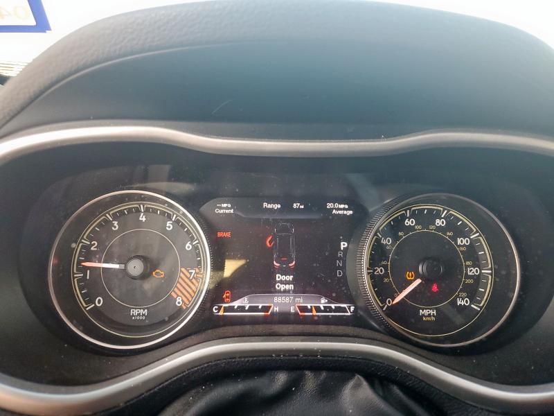 Photo 9 from auction – 2014 JEEP CHEROKEE L with VIN 1C4PJLDS6EW225939