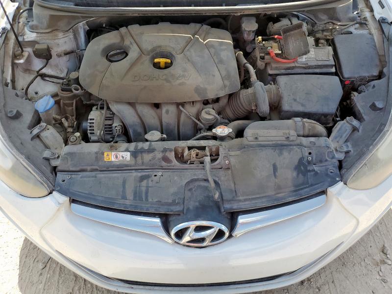 Photo 11 from auction – 2016 HYUN ELANTRA SE with VIN 5NPDH4AE4GH759940
