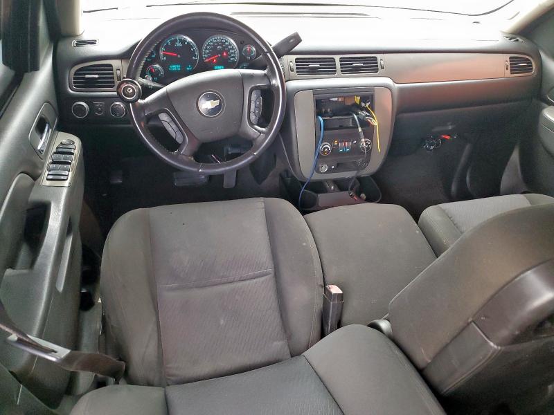Photo 8 from auction – 2010 CHEVROLET SUBURBAN K with VIN 1GNUKHE30AR256432