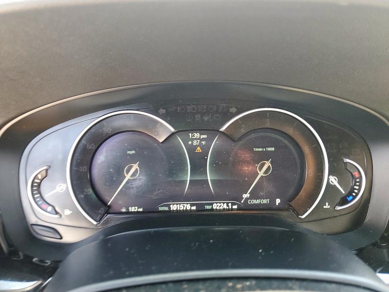 Photo 9 from auction – 2019 BMW 540 I with VIN WBAJE5C5XKWW17543