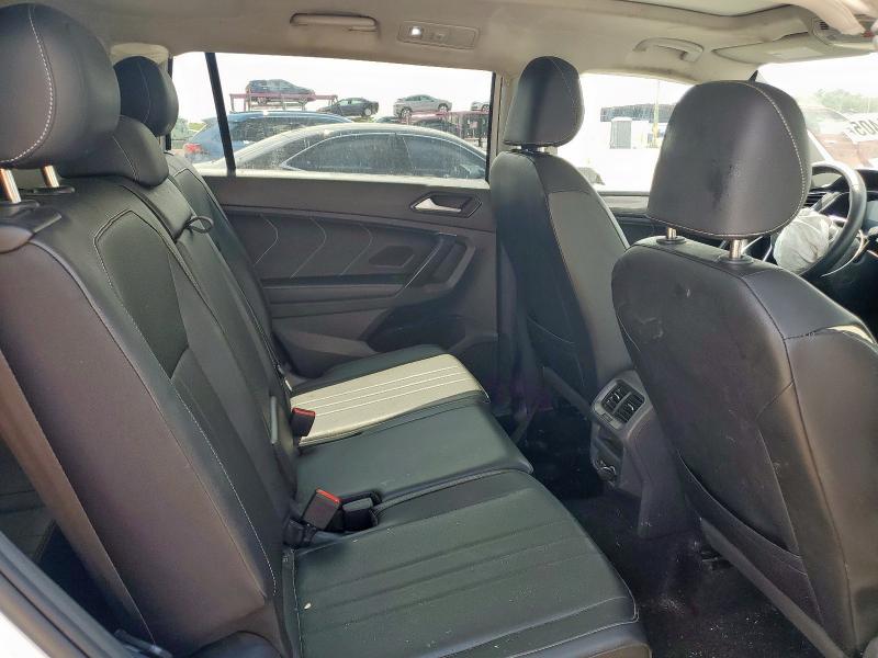 Photo 10 from auction – 2023 VOLKSWAGEN TIGUAN with VIN 3VVNB7AX6PM122648