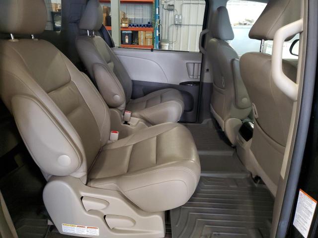 Photo 11 from auction – 2015 TOYOTA SIENNA XLE with VIN 5TDDK3DC8FS096564