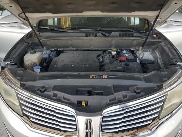 Zdjęcie 12 z aukcji – 2016 LINCOLN MKX RESERV z VIN 2LMTJ6LR0GBL24680