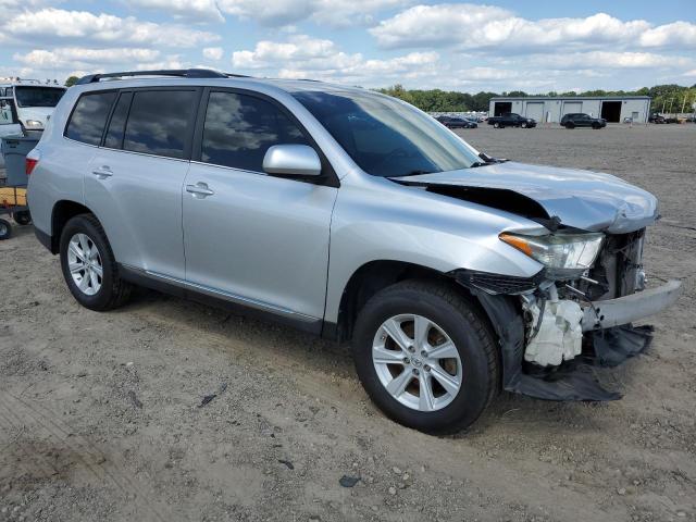Фото 4 с аукциона – 2013 TOYOTA HIGHLANDER с VIN 5TDBK3EH3DS230184