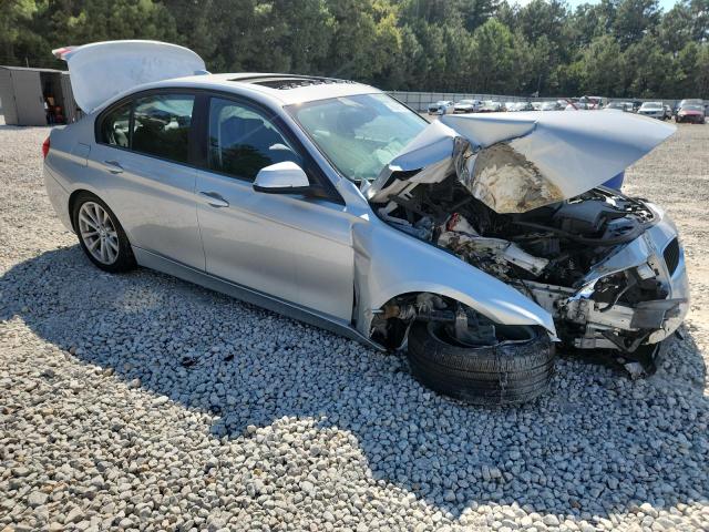 Photo 4 from auction – 2017 BMW 320 I with VIN WBA8A9C55HK620349