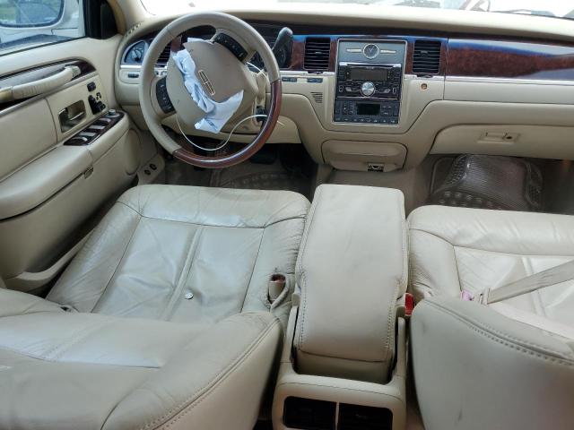 Photo 8 from auction – 2011 LINCOLN TOWN CAR S with VIN 2LNBL8CV4BX756923