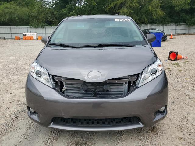 Photo 5 from auction – 2015 TOYOTA SIENNA XLE with VIN 5TDYK3DC0FS533975
